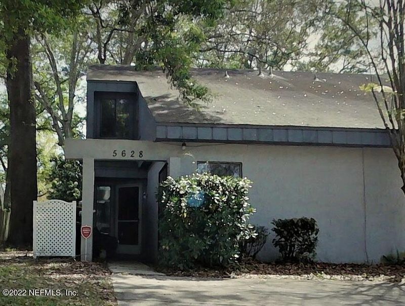 5628 Pine Hill Ln, Jacksonville, FL 32244