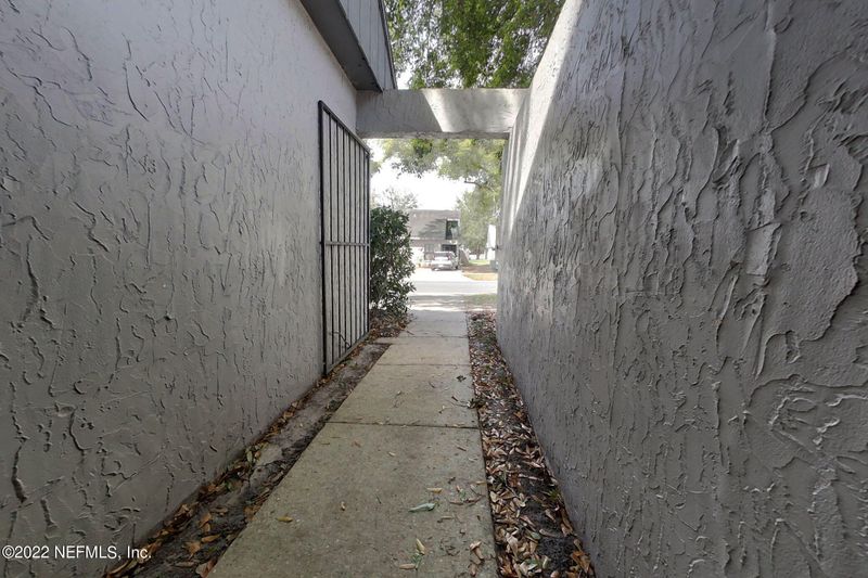 5628 Pine Hill Ln, Jacksonville, FL 32244