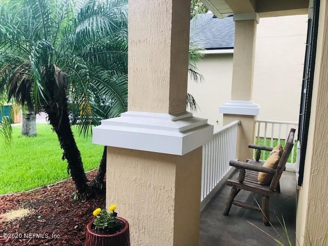 563 Candlebark Dr, Jacksonville, FL 32225