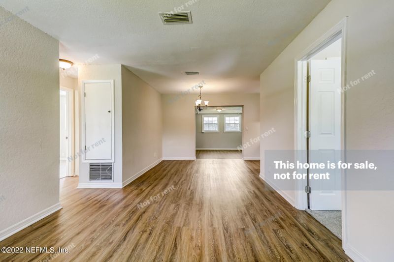 5634 Sabena Rd, Jacksonville, FL 32207