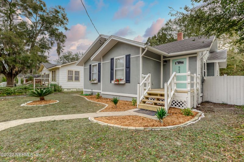 564 Chestnut Dr, Jacksonville, FL 32208
