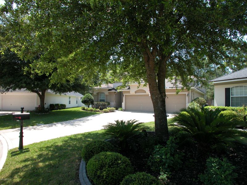564 Millhouse Ln, Orange Park, FL 32065