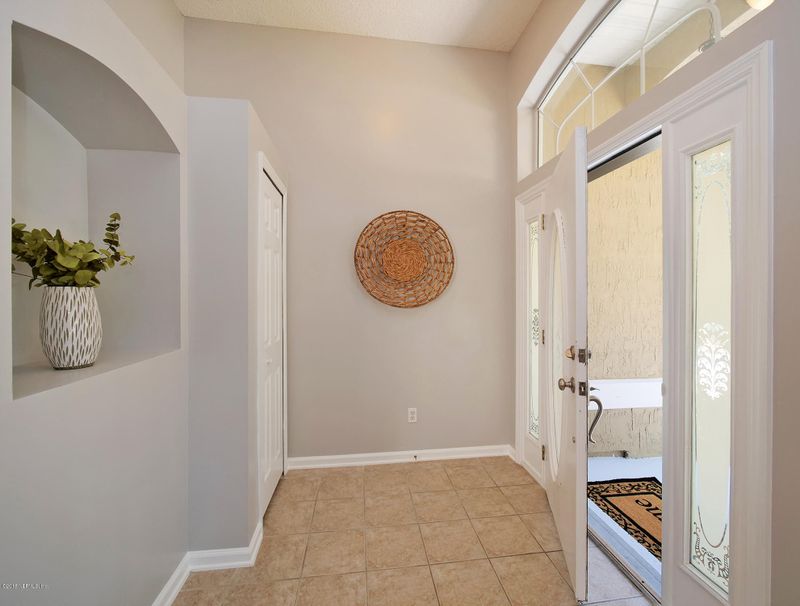 564 N Bridgestone Ave, St Johns, FL 32259
