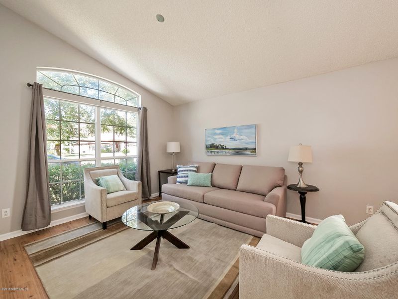564 N Bridgestone Ave, St Johns, FL 32259