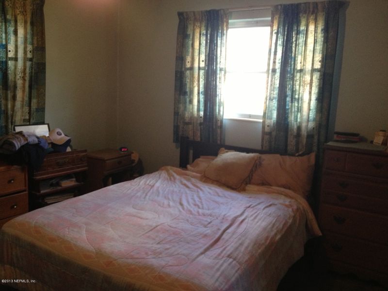 5642 Weber Ln, Jacksonville, FL 32207