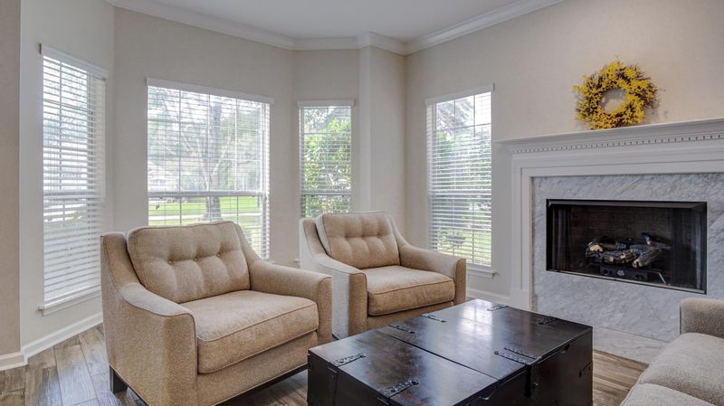565 Little Fox Dr, Orange Park, FL 32073