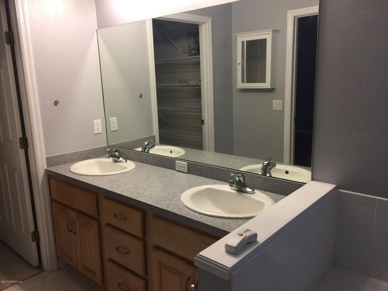 565 SE 44th St, Keystone Heights, FL 32656
