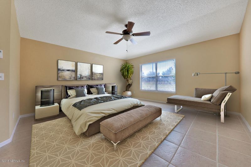565 Thornberry Rd, Orange Park, FL 32073