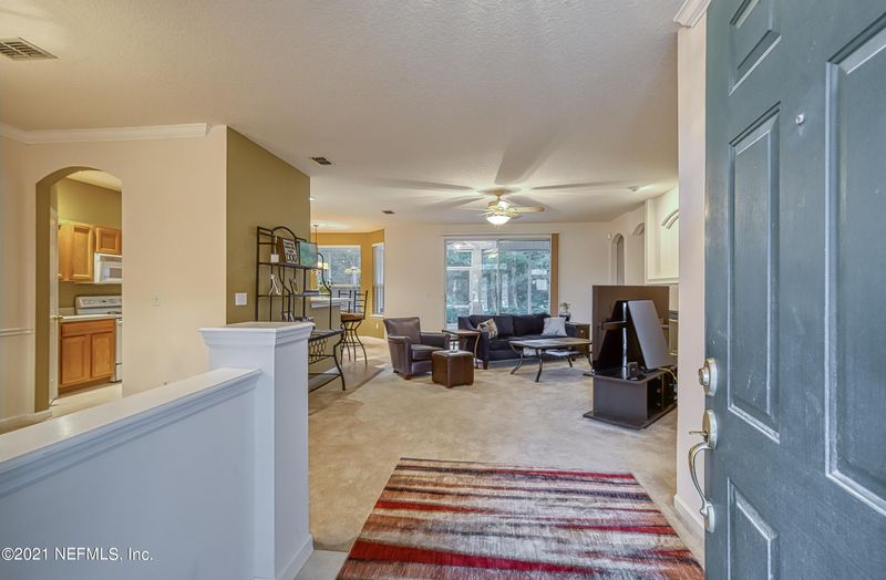5669 Wolf Creek Dr, Jacksonville, FL 32222