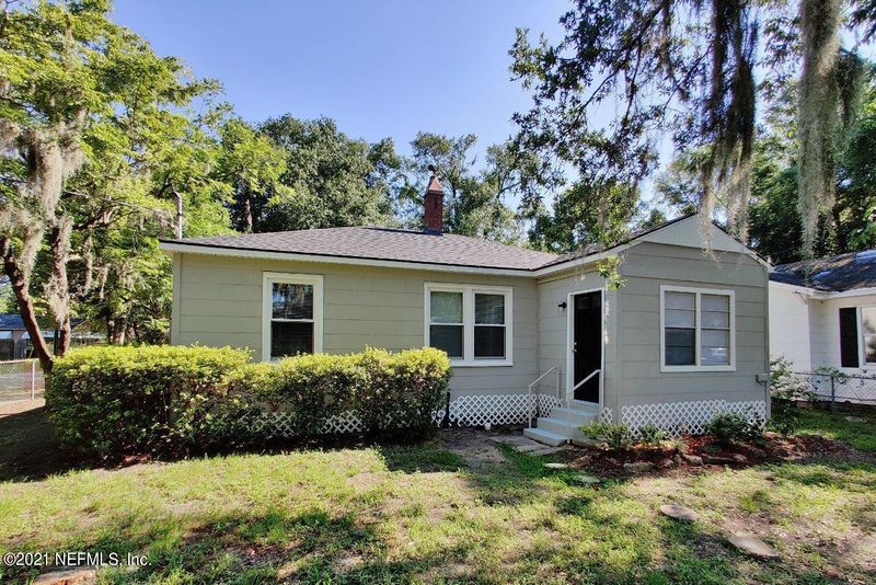 567 61st St E, Jacksonville, FL 32208