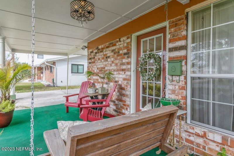 5685 Weber Ln, Jacksonville, FL 32207