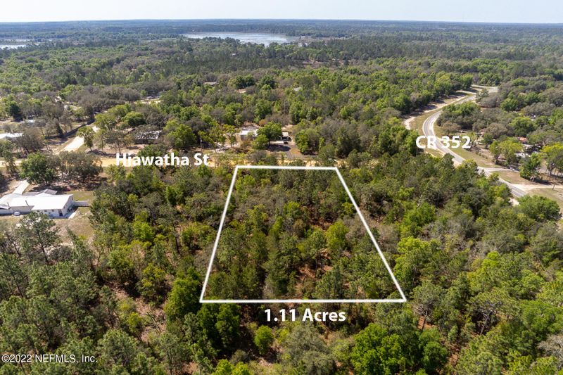 5686 Hiawatha St, Keystone Heights, FL 32656