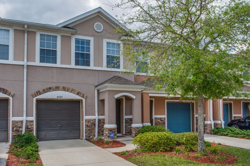 5695 Parkstone Crossing Dr, Jacksonville, FL 32258