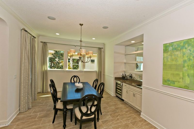 57 Crestway Ln, Jacksonville, FL 32081
