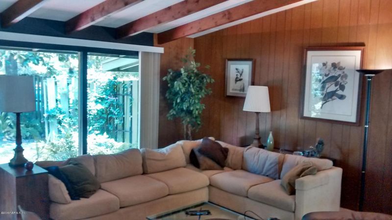 570 Lakefield Ln, Orange Park, FL 32073