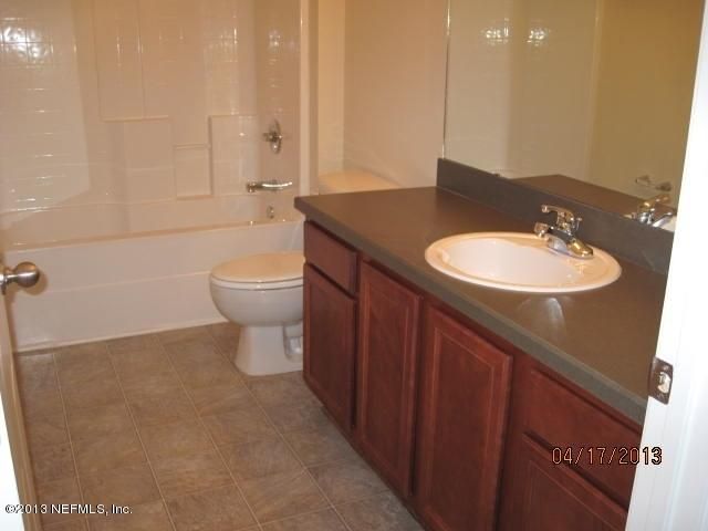 5701 Round Table Rd, Jacksonville, FL 32254