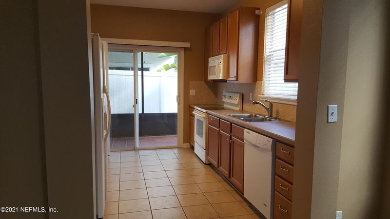 5710 Parkstone Crossing Dr, Jacksonville, FL 32258