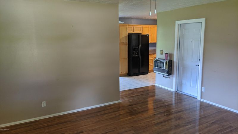 5712 Beney Rd, Jacksonville, FL 32207
