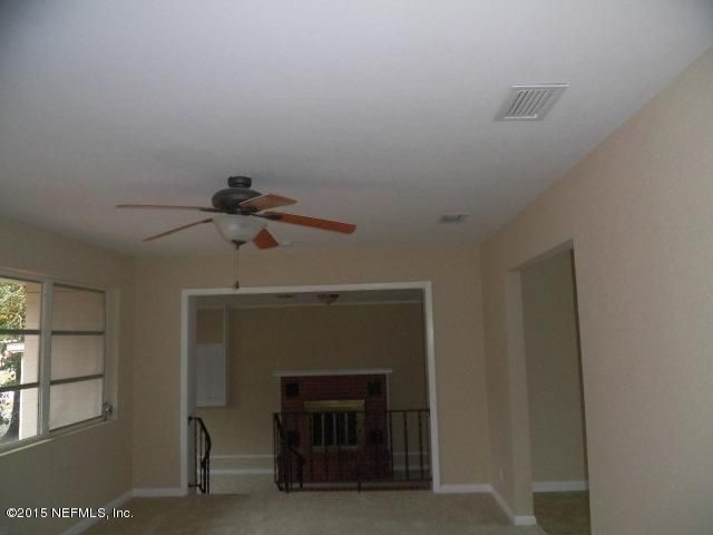 5712 Marlin Ct, Jacksonville, FL 32277