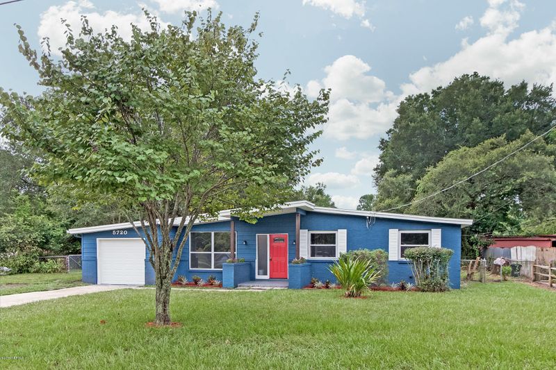 5720 Tarpon Ct, Jacksonville, FL 32277