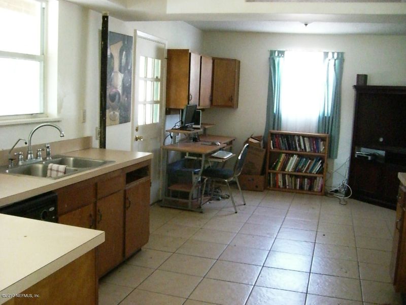 5726 Sabena Rd, Jacksonville, FL 32207