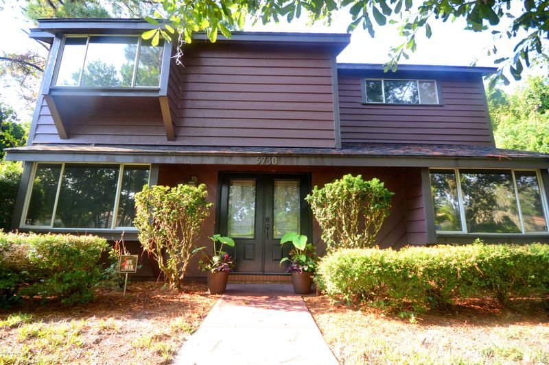 5730 Swamp Fox Rd, Jacksonville, FL 32210