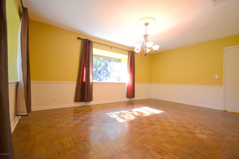 5730 Swamp Fox Rd, Jacksonville, FL 32210