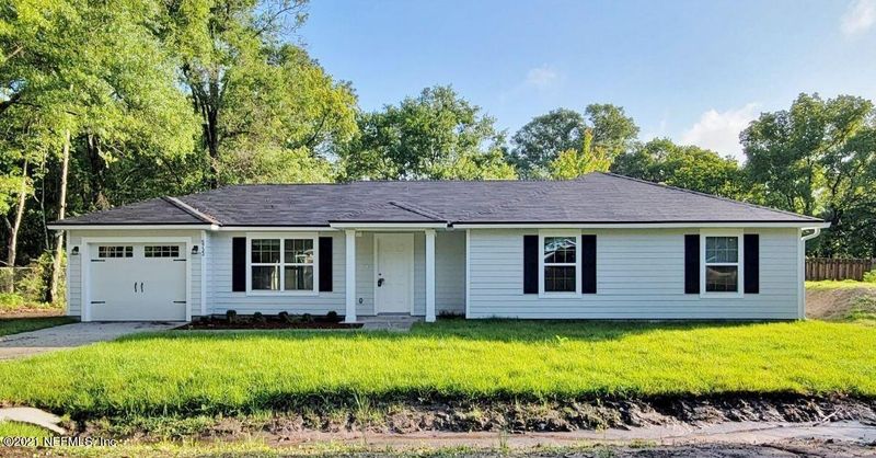 5733 Carver Cir, Jacksonville, FL 32208