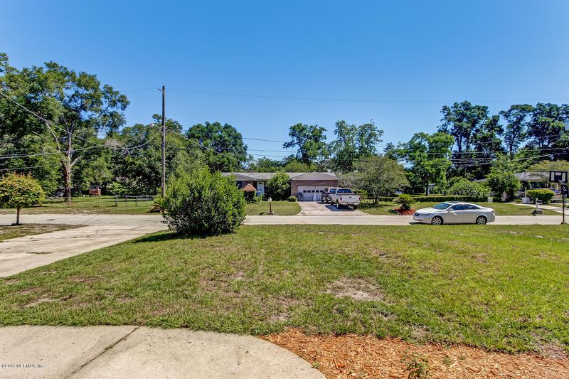 5736 Adair Cir, Jacksonville, FL 32210