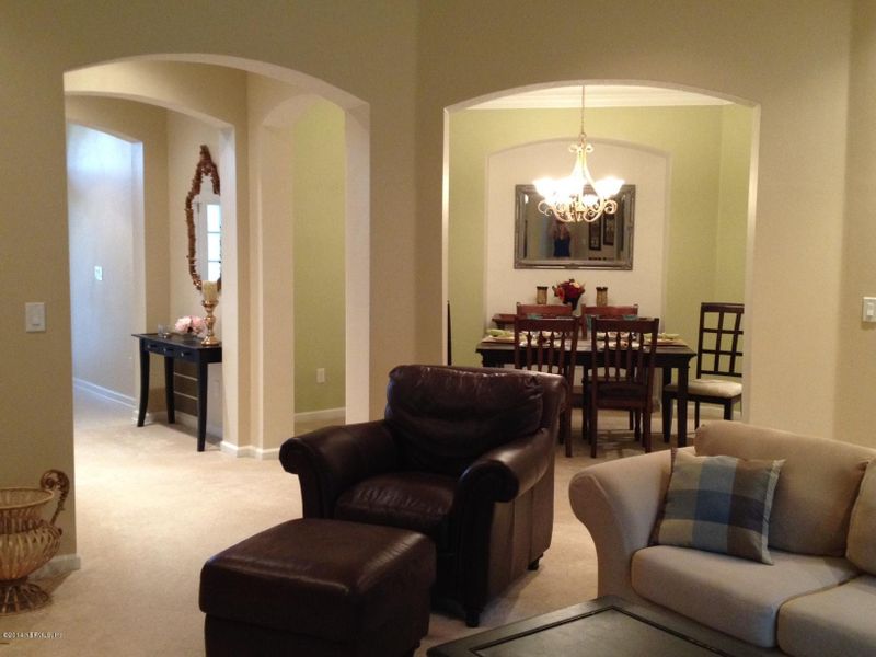574 Casa Sevilla Ave, St Augustine, FL 32092
