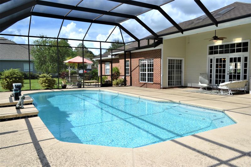 574 Little Fox Dr, Orange Park, FL 32073