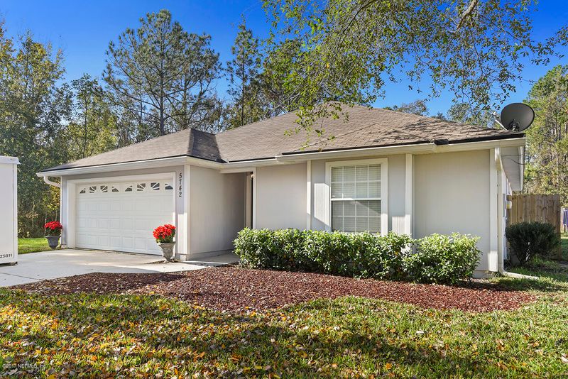 5742 Birds Nest Ln, Jacksonville, FL 32222