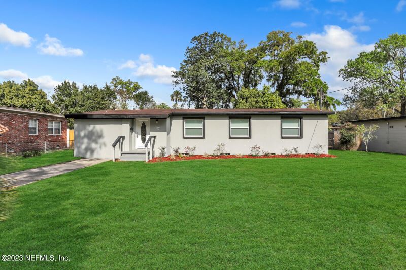 5749 Oliver St, Jacksonville, FL 32211