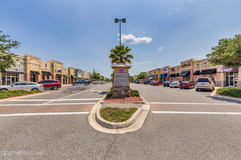 575 Oakleaf Plantation Pw #204, Orange Park, FL 32065