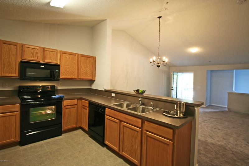 575 Oakleaf Plantation Pw #515, Orange Park, FL 32065