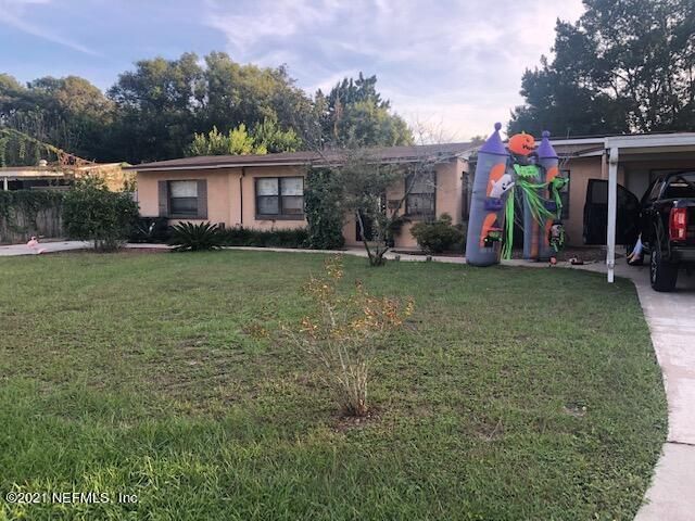 5750 Cedar Forest Dr N, Jacksonville, FL 32210
