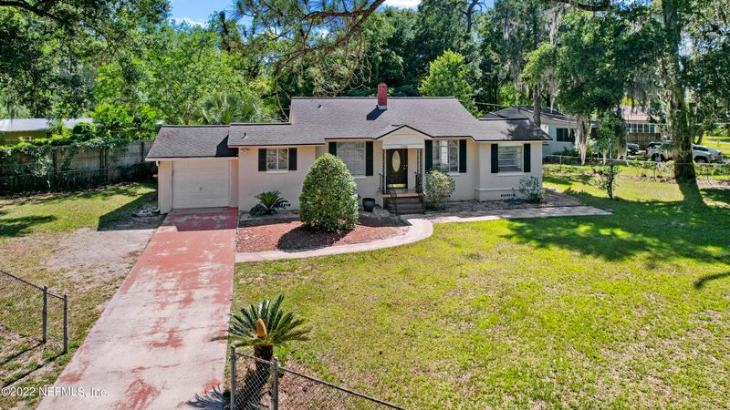 5758 Milmar Dr N, Jacksonville, FL 32207
