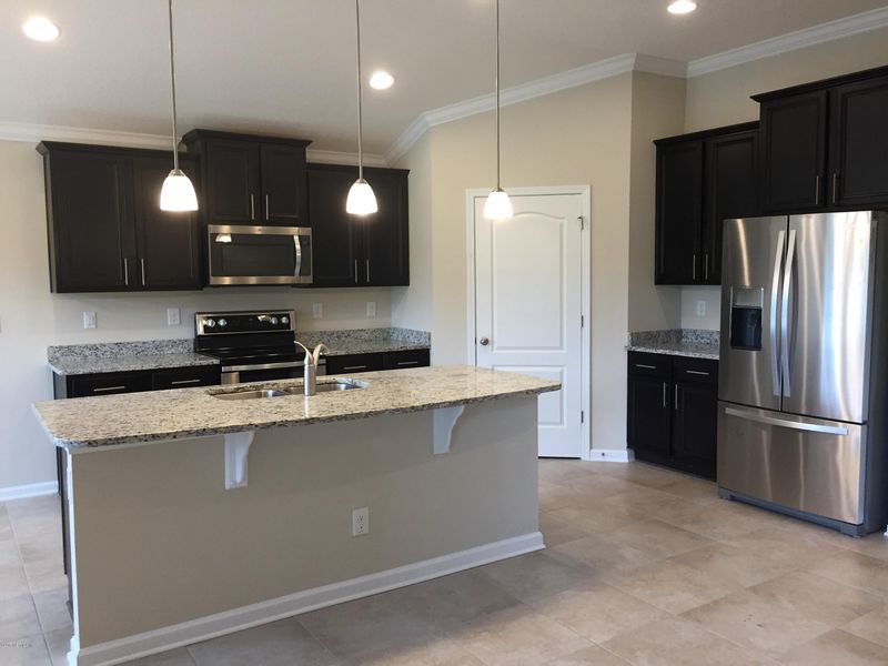 576 Crescent Key Dr, St Augustine, FL 32086