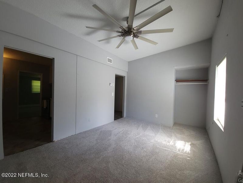 5761 Iris Blvd, Jacksonville, FL 32209