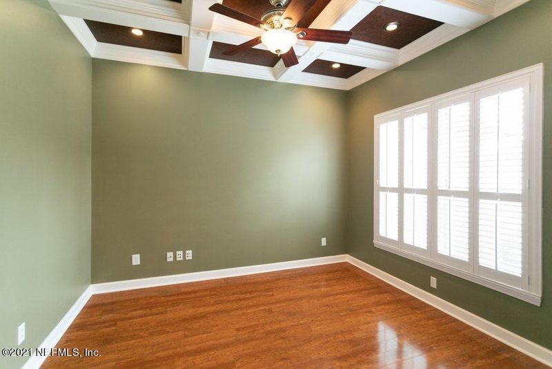 577 Sparrow Branch Cir, St Johns, FL 32259
