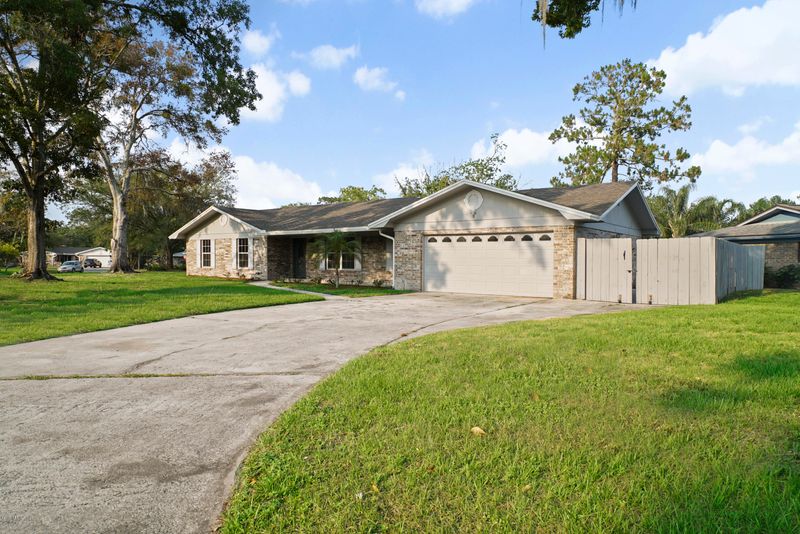 5774 Springhaven Dr, Orange Park, FL 32065