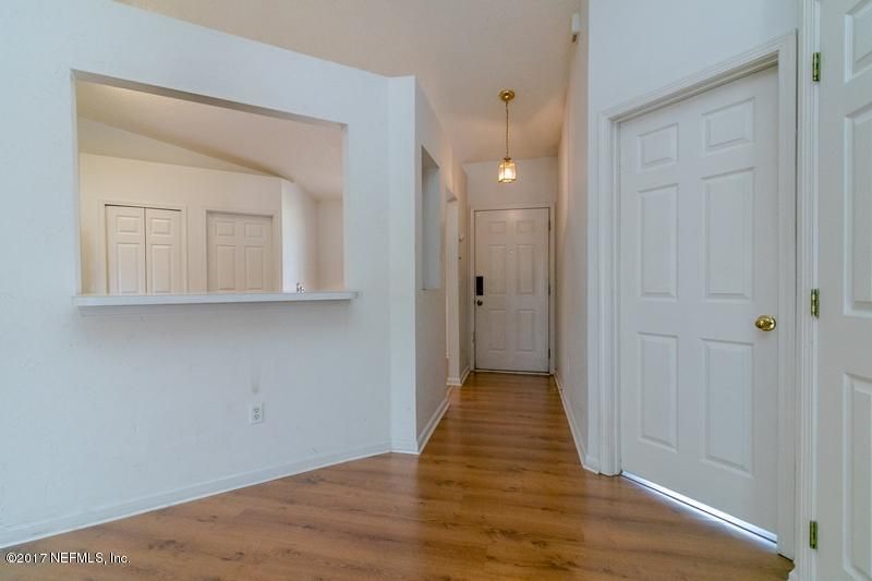 578 Prindle Dr E, Jacksonville, FL 32225