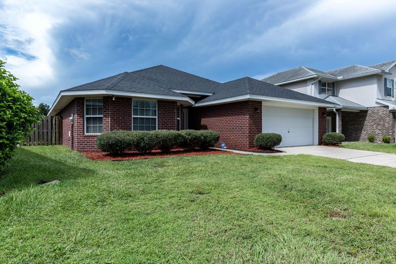 5801 Royalty Rd, Jacksonville, FL 32254