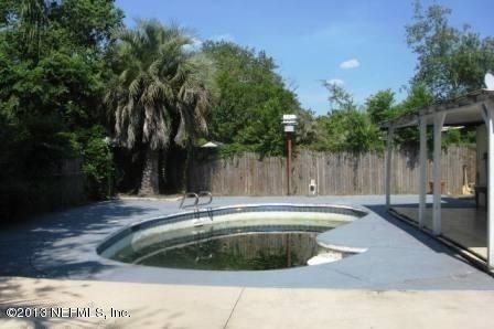 581 Clermont Ave S, Orange Park, FL 32073