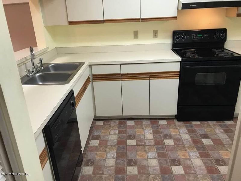 581 Wells Landing Dr, Orange Park, FL 32073
