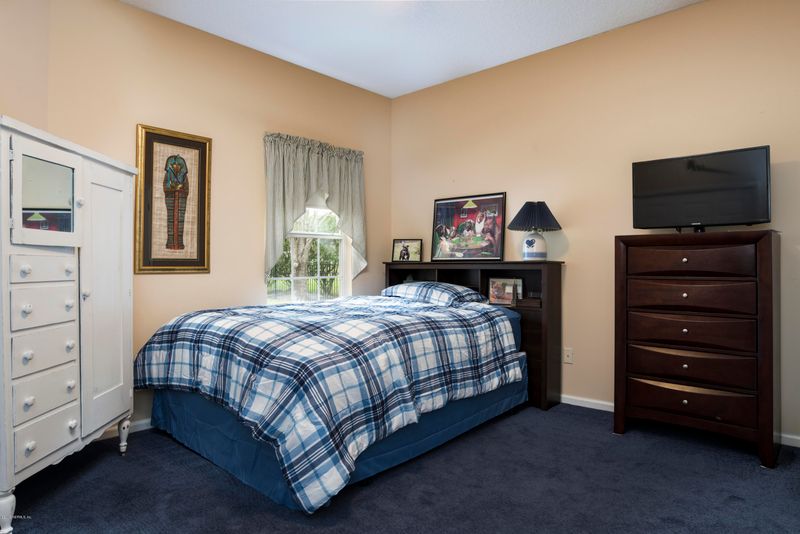 582 Golden Links Dr, Orange Park, FL 32073