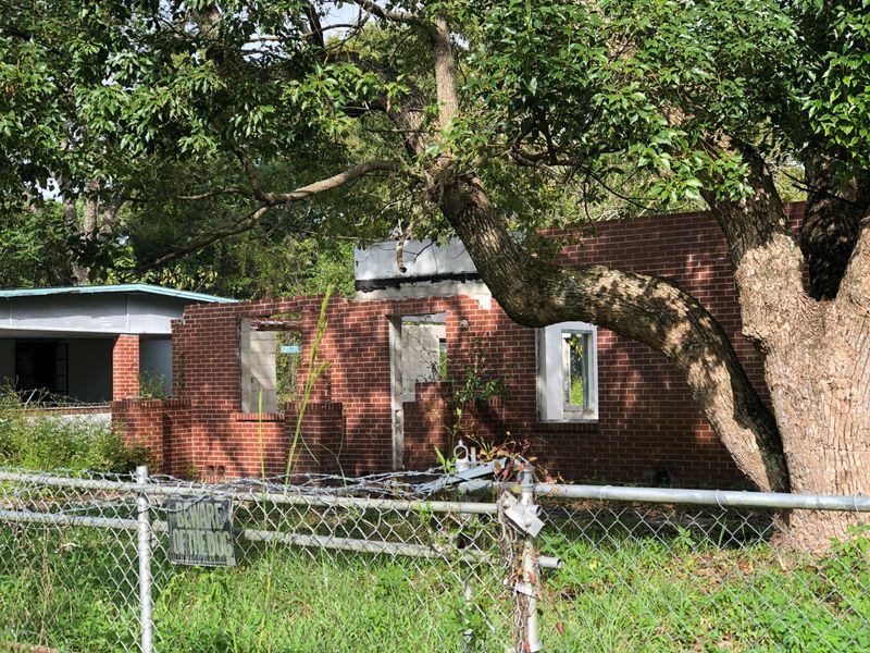 5821 Hollyhock Rd, Jacksonville, FL 32209