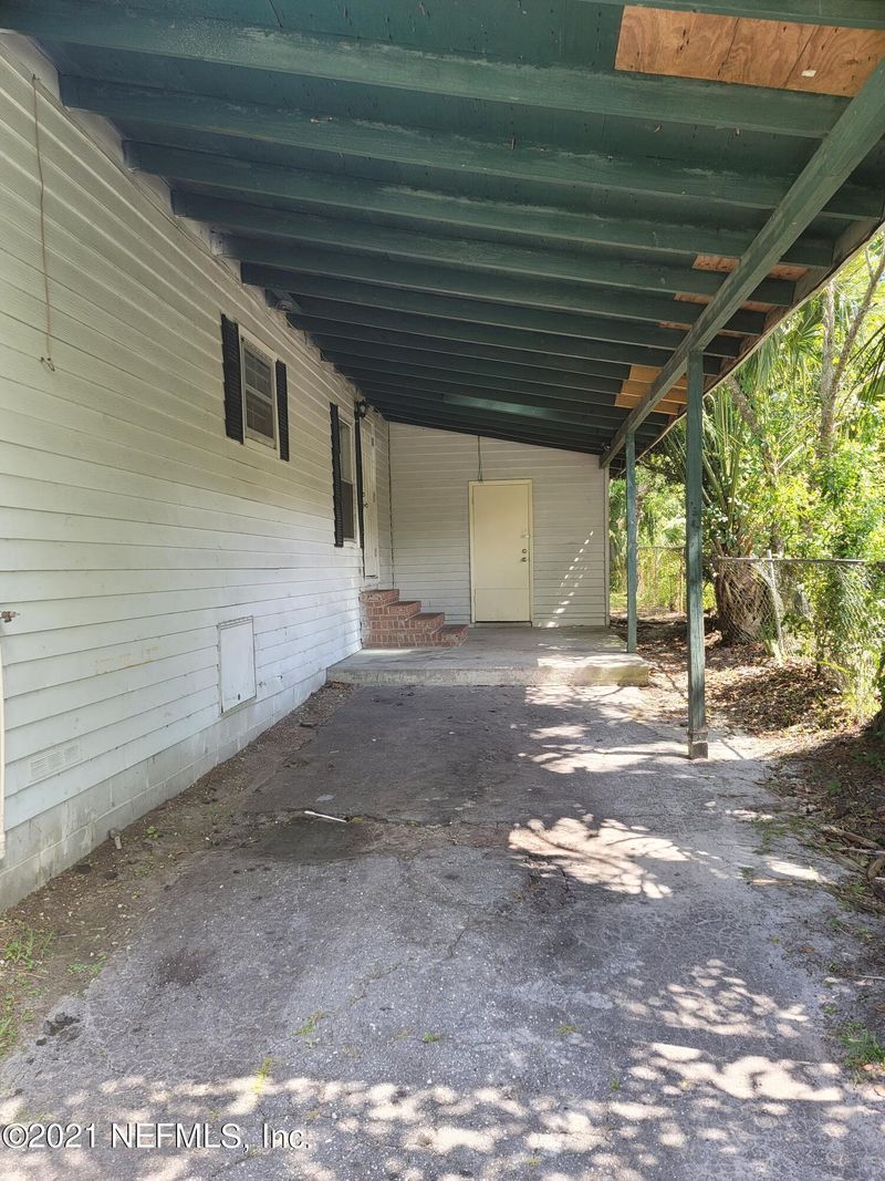 5823 Jason Dr, Jacksonville, FL 32244