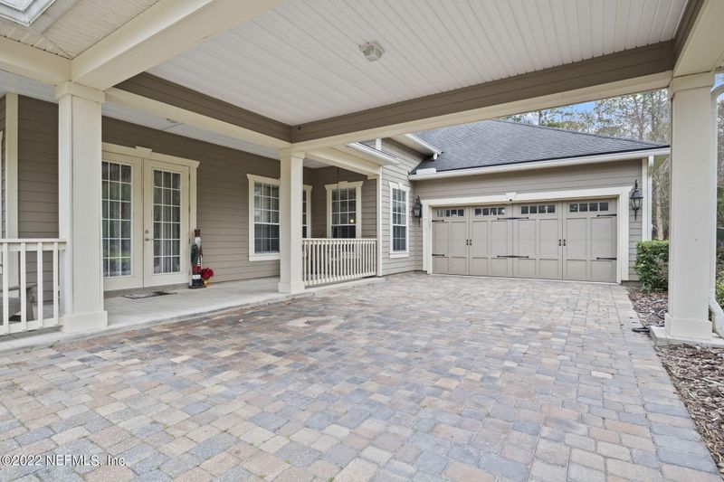 583 N Durbin Pw, St Johns, FL 32259