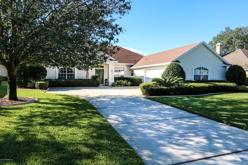 583 Oakmont Dr, Orange Park, FL 32073